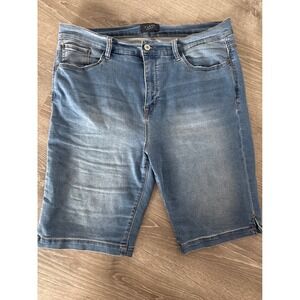 Curve Appeal Womens Denim Bermuda Shorts Medium Wash Stretch Size 14 32